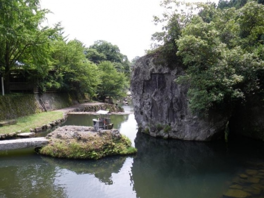 天念寺川中不動